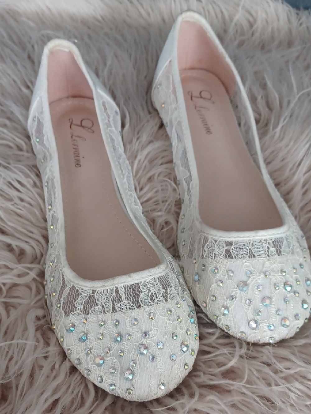 L Lorraine Lace Flats